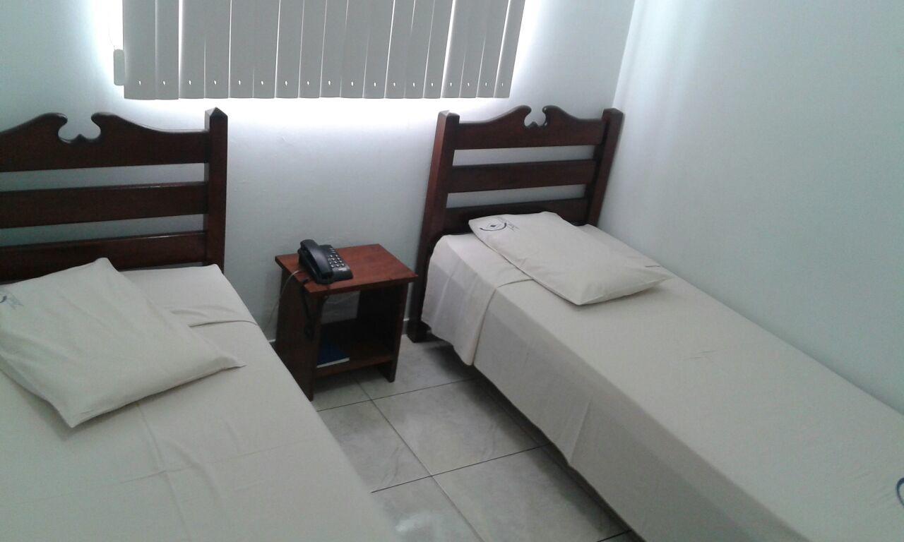 Hotel Ceolatto Av Julio Campos Várzea Grande Kültér fotó